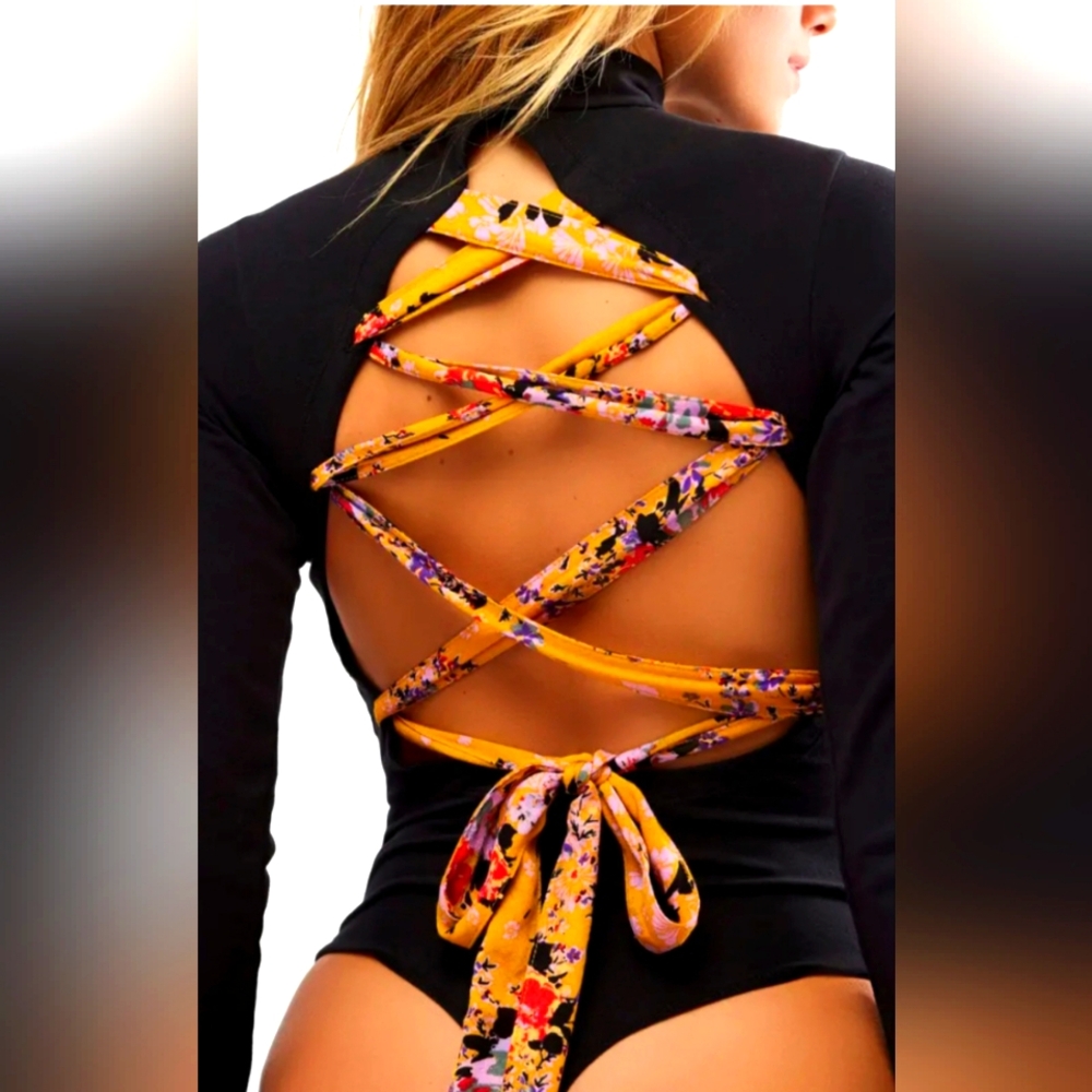 FREE PEOPLE Black Bodysuit With Open Back/Floral Lace-Up Ties SZ L D Junk